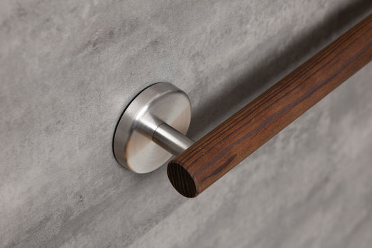 Haltegriff ohne Bohren aus Holz – Design Haltegriff Dusche, Bad, Toilette, mit Klebesystem bis 130 kg belastbar, natürliche Optik